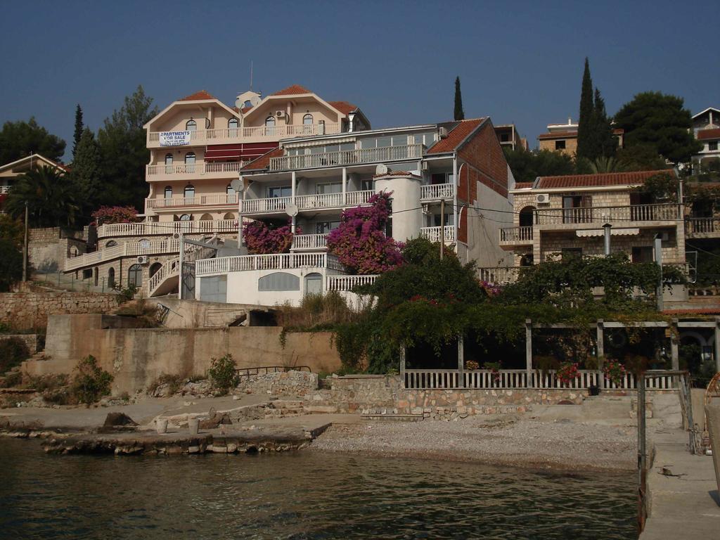 Appartement Waterfront Townhouse Sunset View With Garage à Bigovo Chambre photo